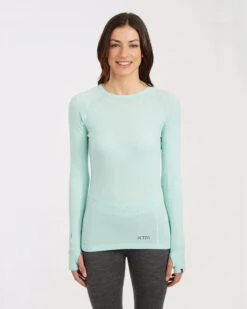 Ladies Merino 230 Wool Thermal Long Sleeve Top 32 Ladies Merino 230 Wool Thermal Long Sleeve Top -Ski Clothes Hub ML001 YUC 02