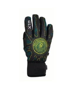 Front Page 17 Front Page -Ski Clothes Hub OLY024 IDG 02